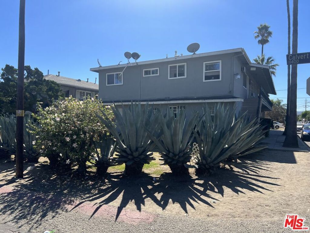 6054 Farmdale Avenue 6, North Hollywood, CA 91606