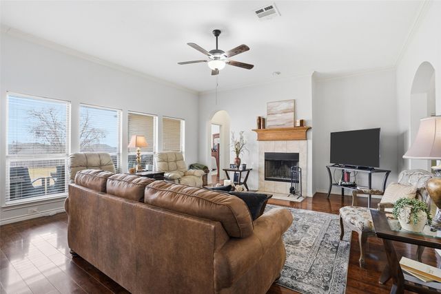 1905 Bay Laurel Drive, Weatherford, TX 76086