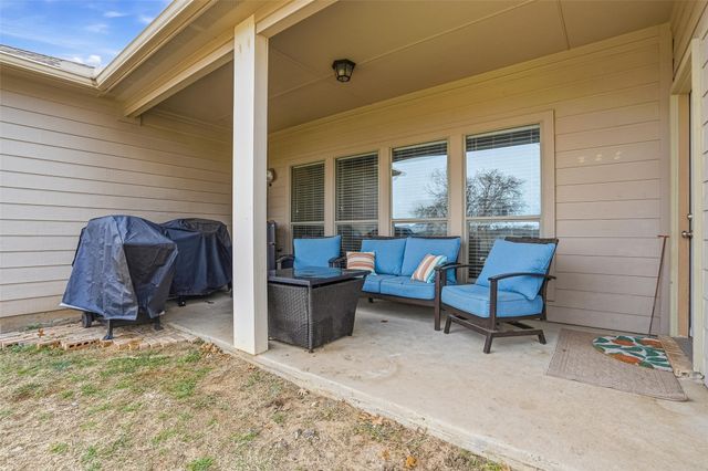 1905 Bay Laurel Drive, Weatherford, TX 76086