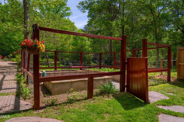 209 Morningside Drive, Carrboro, NC 27510