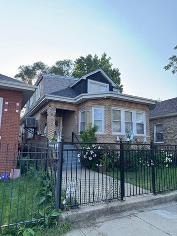 6922 S Campbell Avenue, Chicago, IL 60629