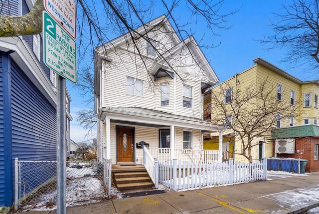 221 Highland Ave 1, Somerville, MA 02143