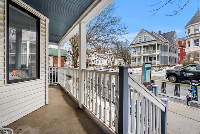 221 Highland Ave 1, Somerville, MA 02143