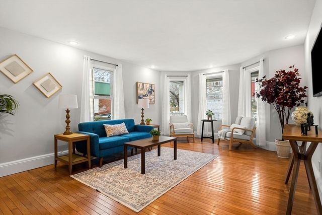 221 Highland Ave 1, Somerville, MA 02143