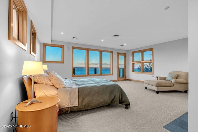 18 Belvidere Road, Atlantic Highlands, NJ 07716