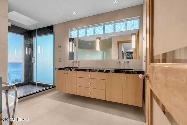 18 Belvidere Road, Atlantic Highlands, NJ 07716