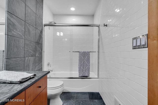 18 Belvidere Road, Atlantic Highlands, NJ 07716