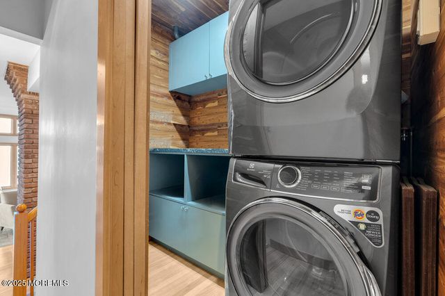 18 Belvidere Road, Atlantic Highlands, NJ 07716