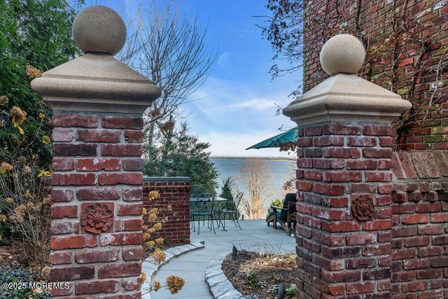 18 Belvidere Road, Atlantic Highlands, NJ 07716