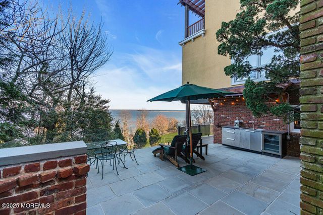 18 Belvidere Road, Atlantic Highlands, NJ 07716