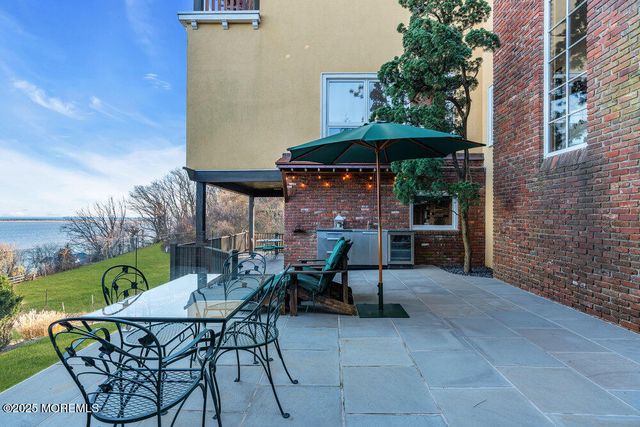 18 Belvidere Road, Atlantic Highlands, NJ 07716