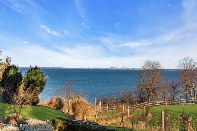 18 Belvidere Road, Atlantic Highlands, NJ 07716