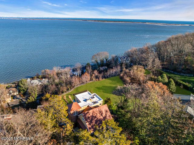 18 Belvidere Road, Atlantic Highlands, NJ 07716