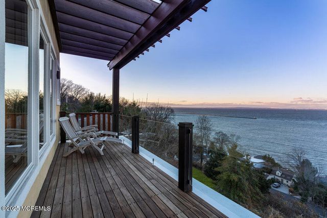 18 Belvidere Road, Atlantic Highlands, NJ 07716