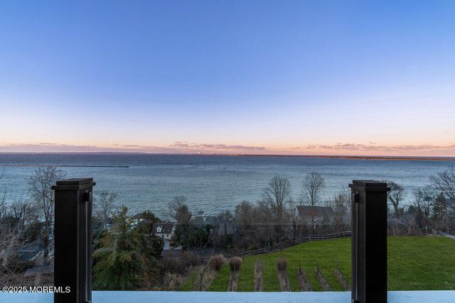 18 Belvidere Road, Atlantic Highlands, NJ 07716