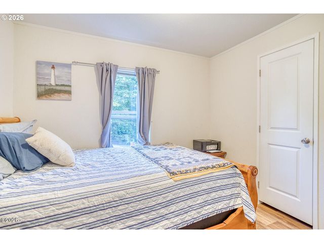 6824 Sw GALLEY Ave, Lincoln City, OR 97367