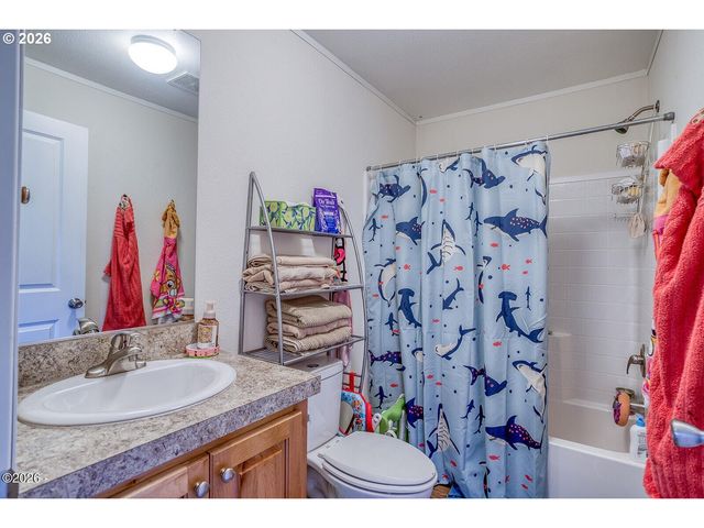 6824 Sw GALLEY Ave, Lincoln City, OR 97367