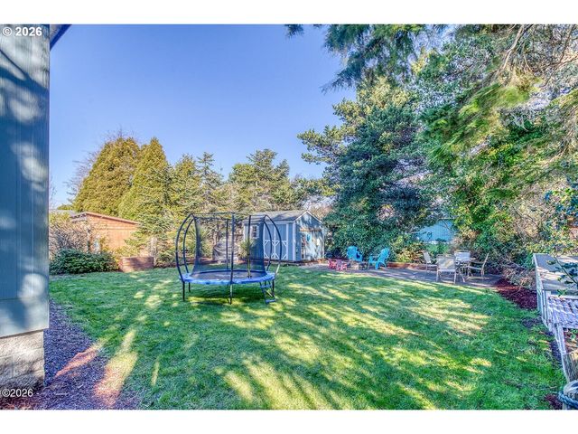 6824 Sw GALLEY Ave, Lincoln City, OR 97367