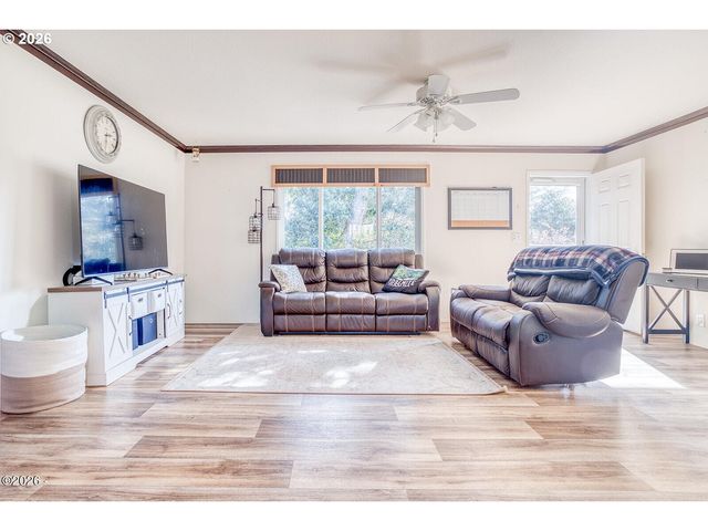 6824 Sw GALLEY Ave, Lincoln City, OR 97367