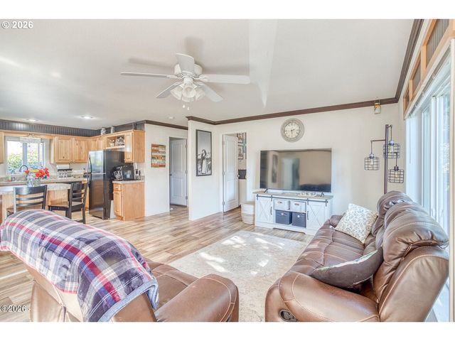 6824 Sw GALLEY Ave, Lincoln City, OR 97367