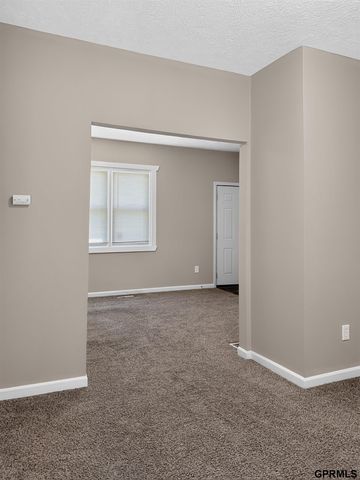 3417 Seward Street, Omaha, NE 68111