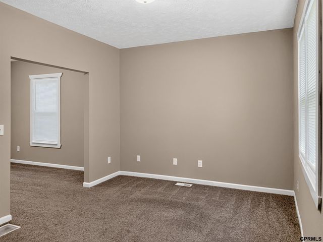 3417 Seward Street, Omaha, NE 68111