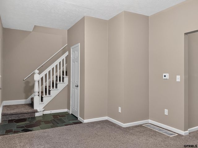3417 Seward Street, Omaha, NE 68111