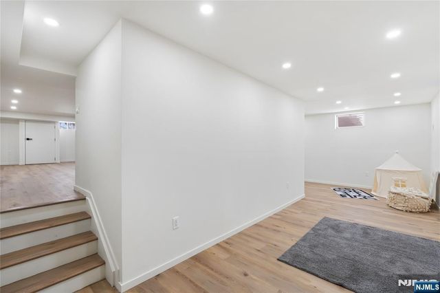 175 E Crescent Avenue, Allendale, NJ 07401