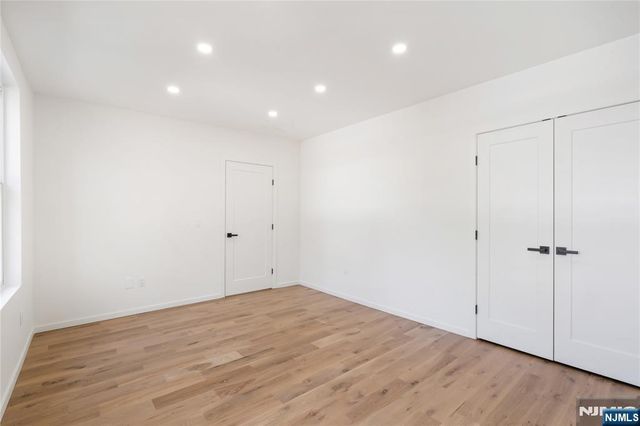 175 E Crescent Avenue, Allendale, NJ 07401