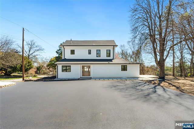 175 E Crescent Avenue, Allendale, NJ 07401