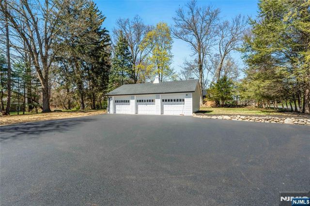 175 E Crescent Avenue, Allendale, NJ 07401