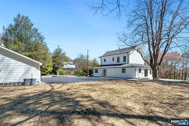 175 E Crescent Avenue, Allendale, NJ 07401