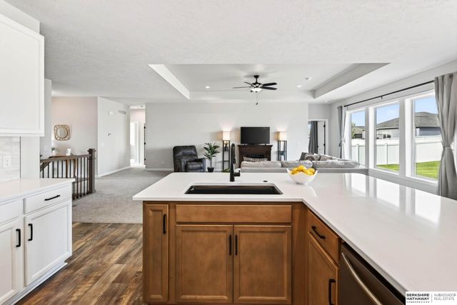 12915 S 55th Street, Papillion, NE 68133