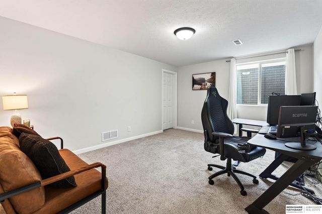 12915 S 55th Street, Papillion, NE 68133