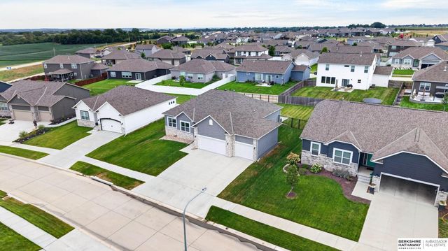 12915 S 55th Street, Papillion, NE 68133