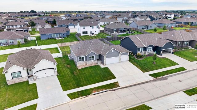 12915 S 55th Street, Papillion, NE 68133