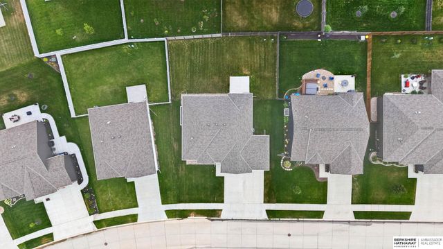 12915 S 55th Street, Papillion, NE 68133
