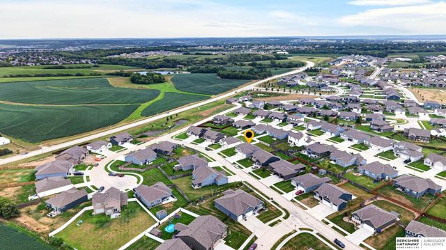 12915 S 55th Street, Papillion, NE 68133