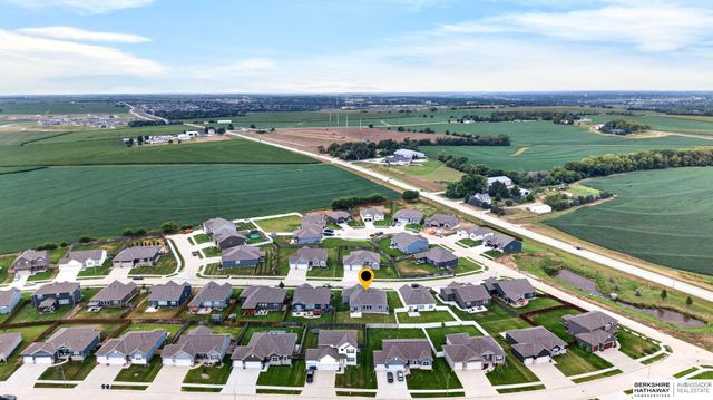 12915 S 55th Street, Papillion, NE 68133
