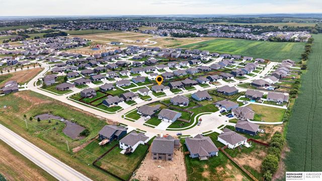 12915 S 55th Street, Papillion, NE 68133