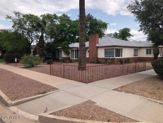 333 W ALMERIA Road, Phoenix, AZ 85003