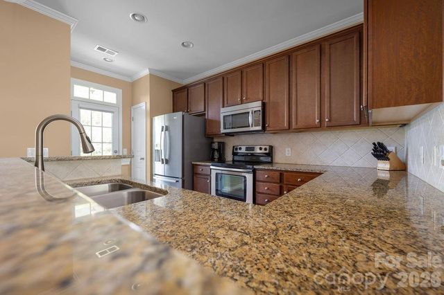 11194 Bridgewater Drive, Huntersville, NC 28078