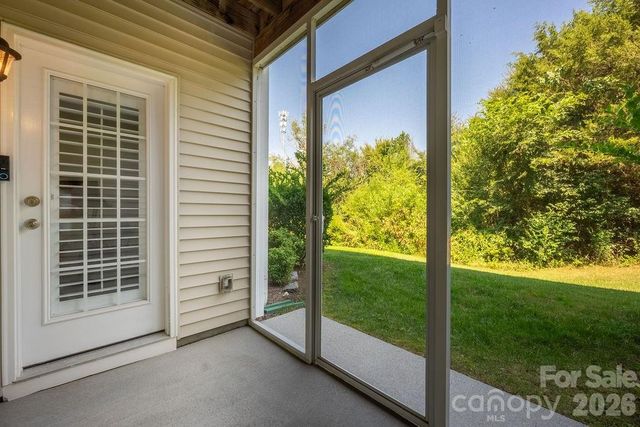 11194 Bridgewater Drive, Huntersville, NC 28078