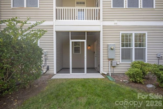 11194 Bridgewater Drive, Huntersville, NC 28078