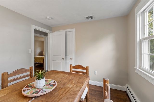 25 Glenwood Rd, Tewksbury, MA 01876