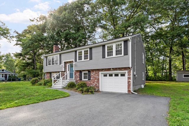 25 Glenwood Rd, Tewksbury, MA 01876