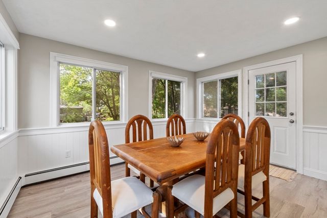 25 Glenwood Rd, Tewksbury, MA 01876