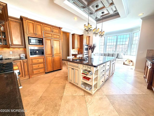 10 Stayman Court, Manalapan, NJ 07726