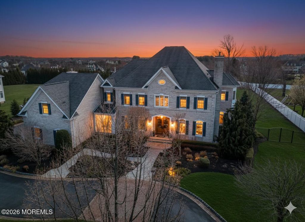 10 Stayman Court, Manalapan, NJ 07726