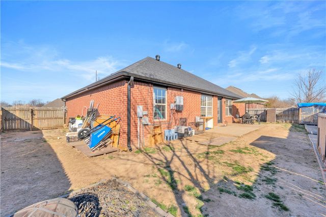 659 Westbury Street, Springdale, AR 72762